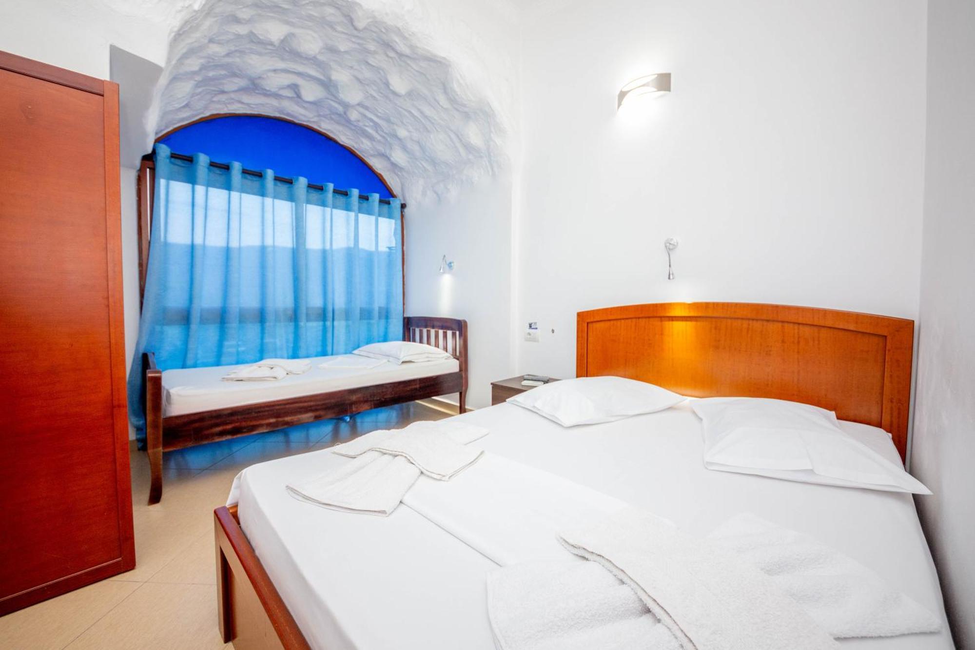 Hotel Shpella Μπεράτ Εξωτερικό φωτογραφία