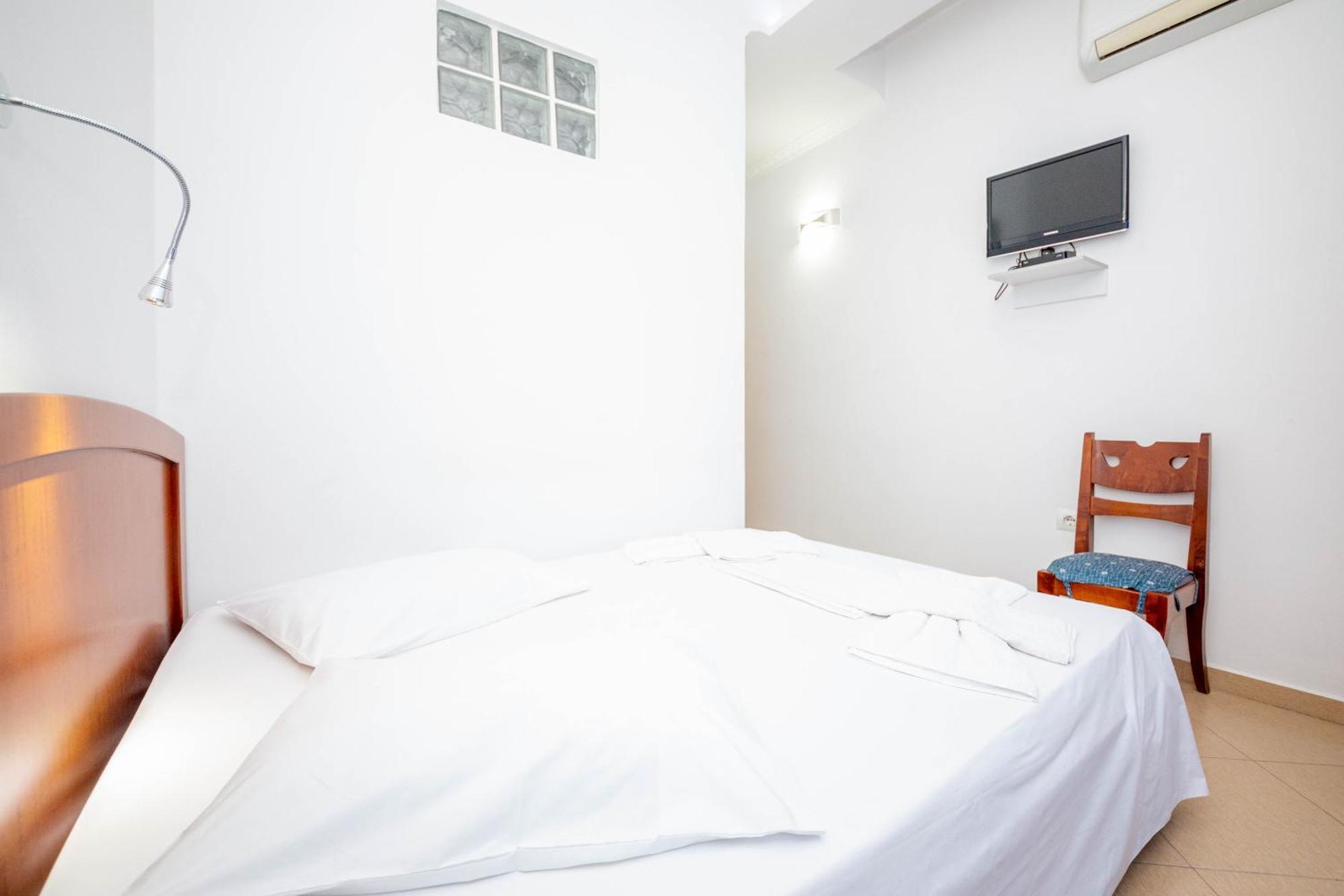 Hotel Shpella Μπεράτ Εξωτερικό φωτογραφία