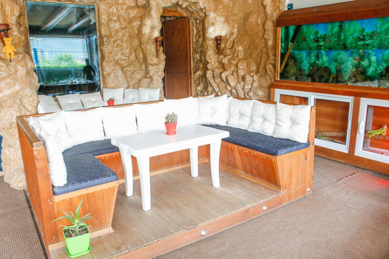 Hotel Shpella Μπεράτ Εξωτερικό φωτογραφία