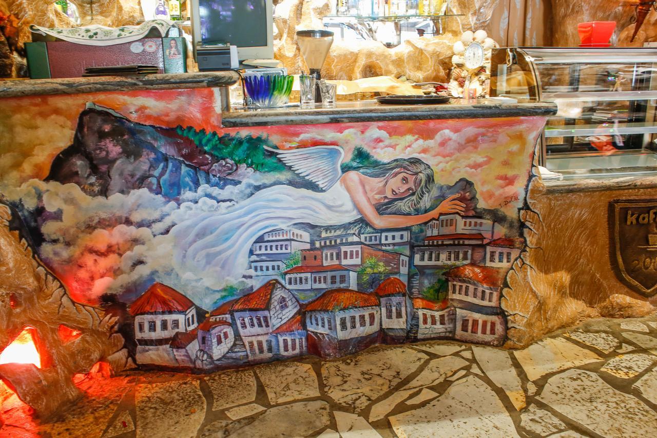 Hotel Shpella Μπεράτ Εξωτερικό φωτογραφία