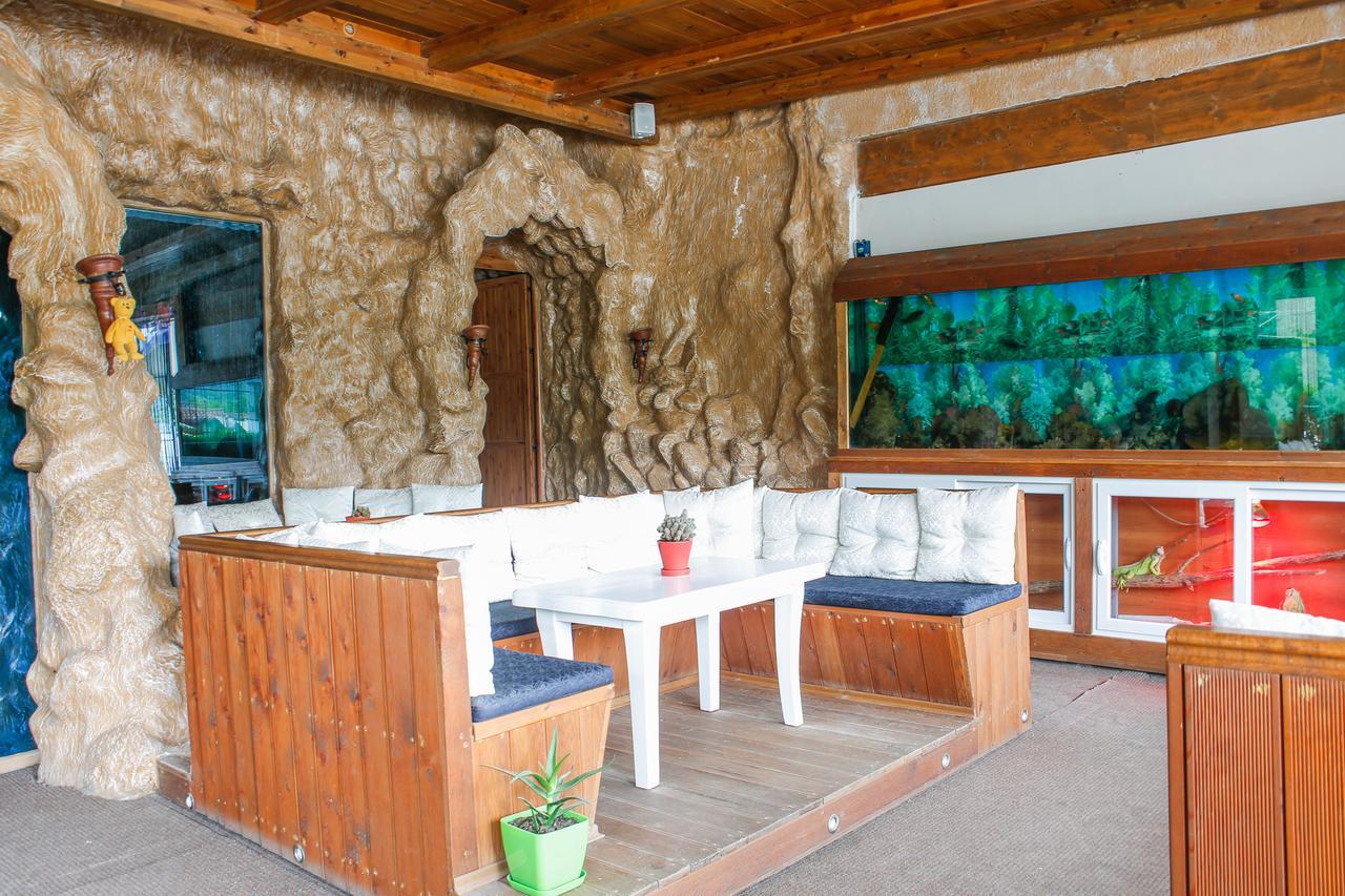 Hotel Shpella Μπεράτ Εξωτερικό φωτογραφία